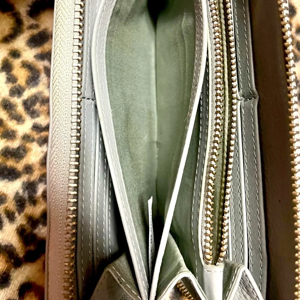 Zadig et Voltaire Leather Compagnon Wristlet Wallet Silver - Picture 8 of 15